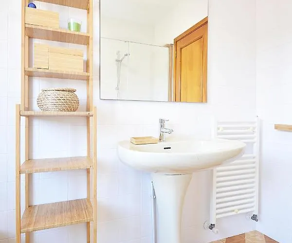 Galihost - A Casa Caminas Daire *